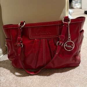 Vintage red crinkled patent leather Coach tote bag